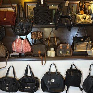 VERA BRADLY ALL $5 Starts Sundays 6:00pm – Flash Deals - Closet Cleanout